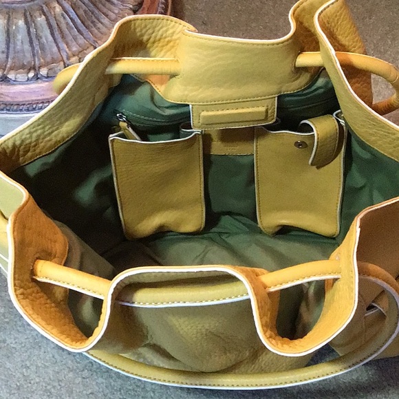 Vintage Cole Haan yellow pebble leather style handbag Excellent condition - Picture 2 of 6
